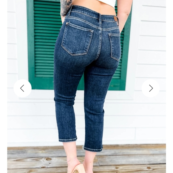 Judy Blue After Hours Dark Wash Destroyed Hem Cropped Straight Leg Jeans Size 9 - Picture 15 of 16